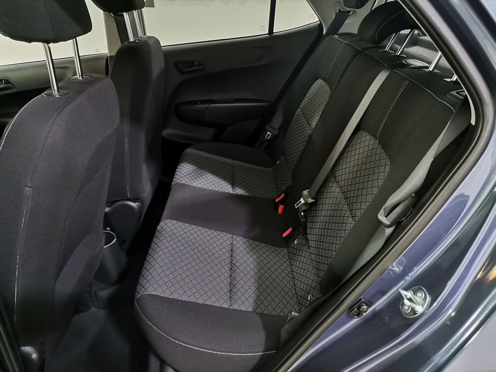 Kia Picanto nuova a Salerno (9)