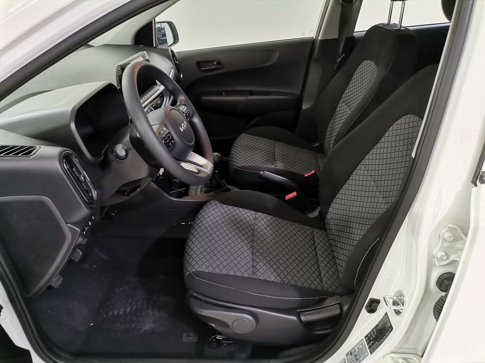 Kia Picanto nuova a Salerno (9)