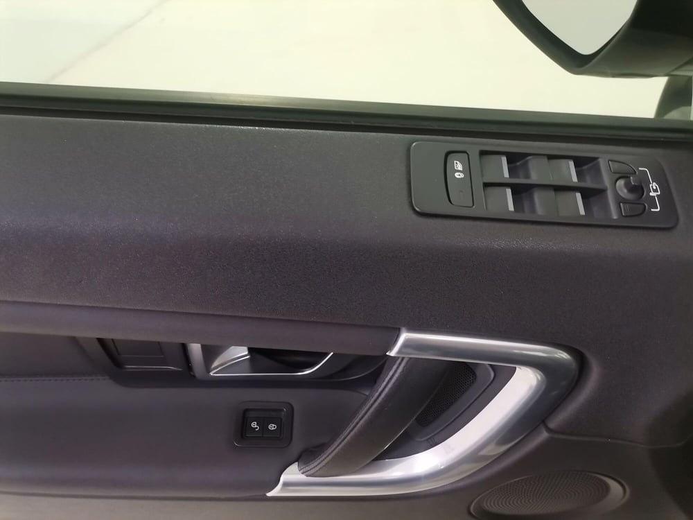 Land Rover Discovery Sport usata a Salerno (20)