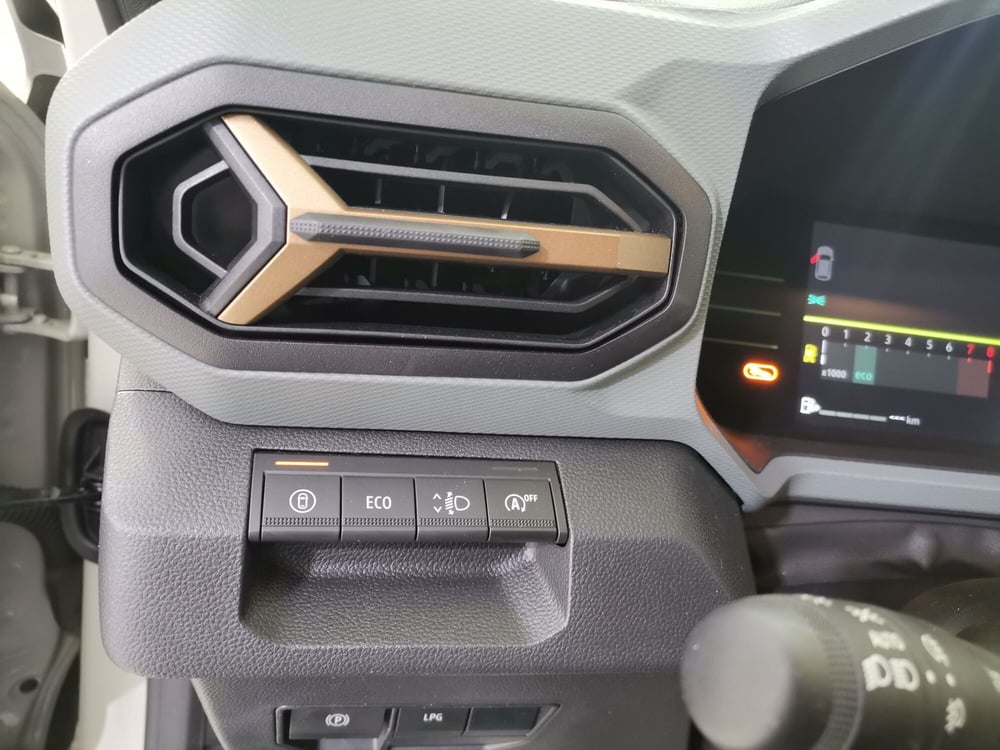 Dacia Duster usata a Salerno (19)