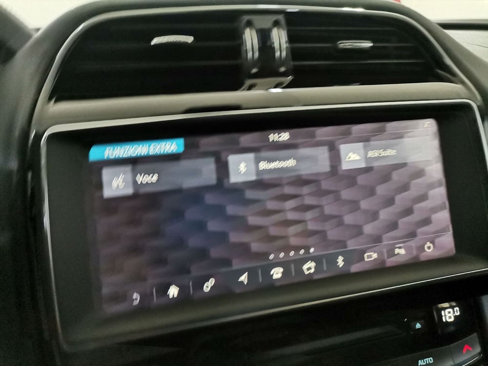 Jaguar F-Pace usata a Salerno (16)