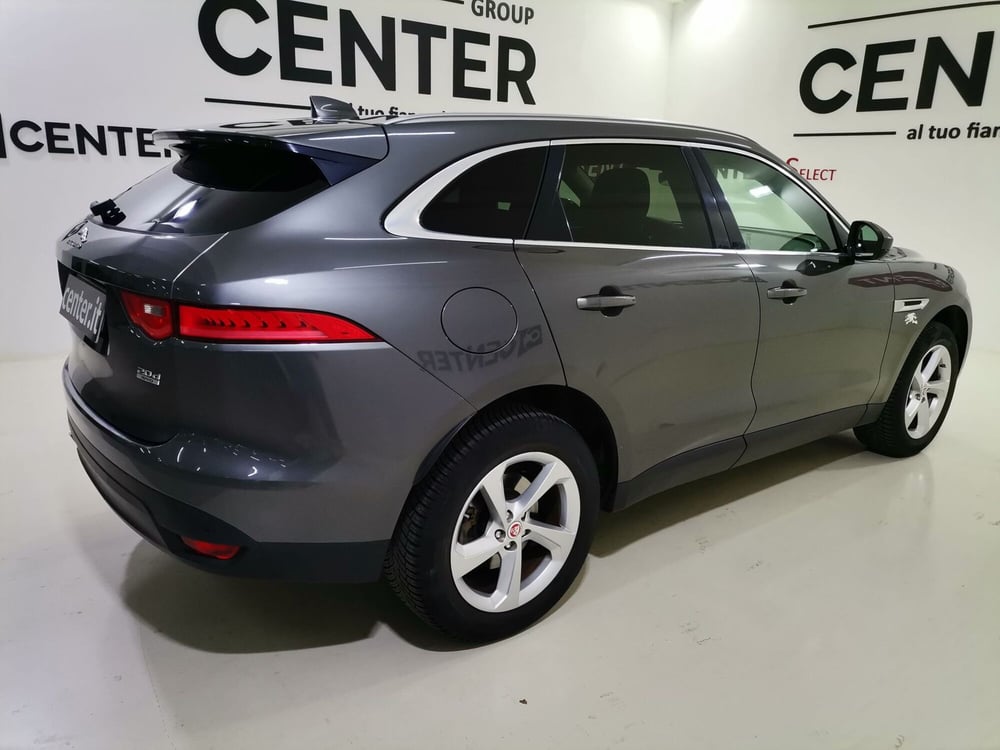 Jaguar F-Pace usata a Salerno (6)