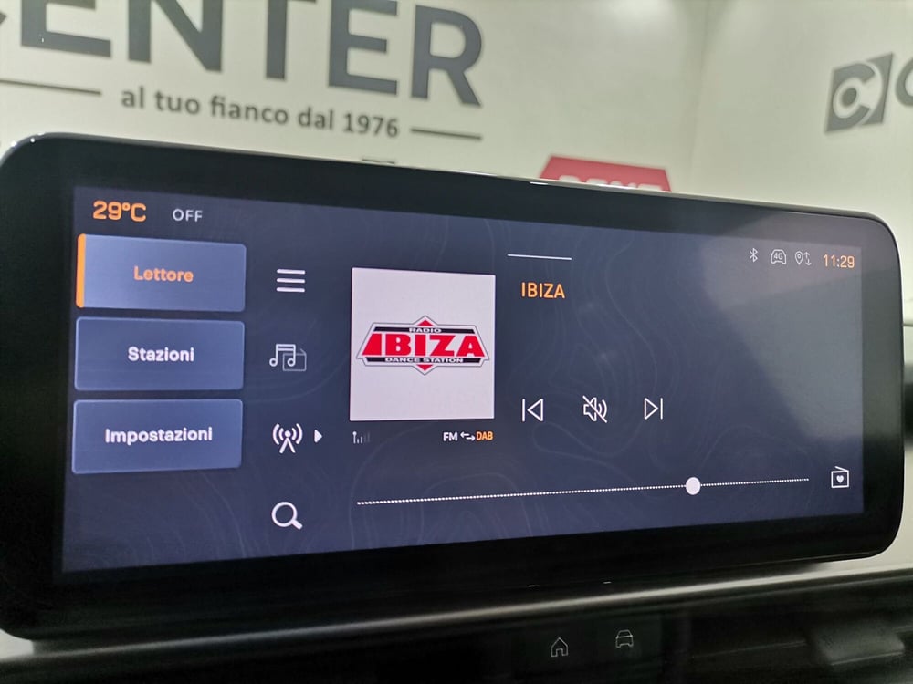 Jeep Avenger usata a Salerno (17)