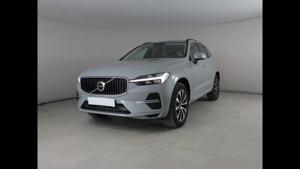 Volvo XC60 nuova a Palermo