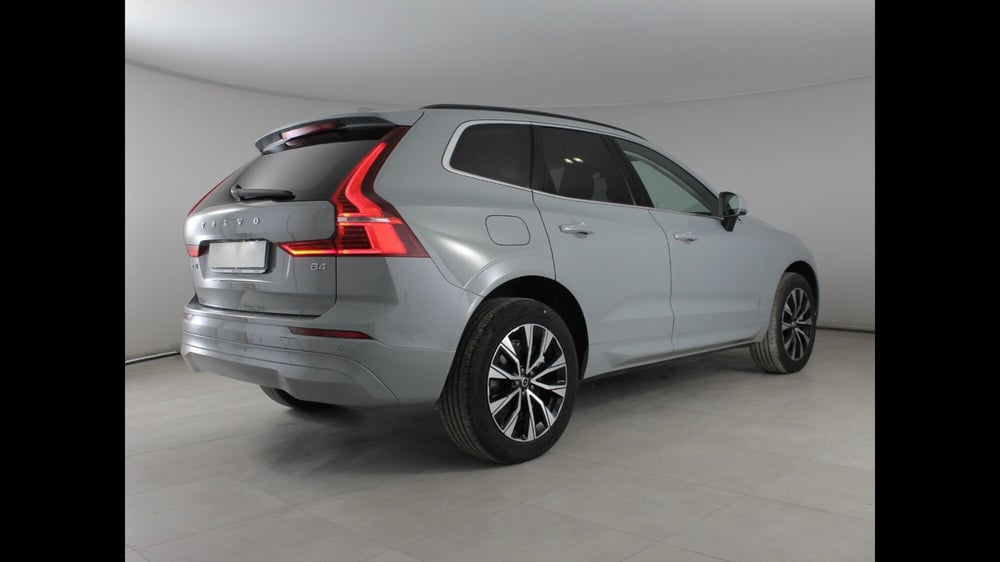 Volvo XC60 nuova a Palermo (11)