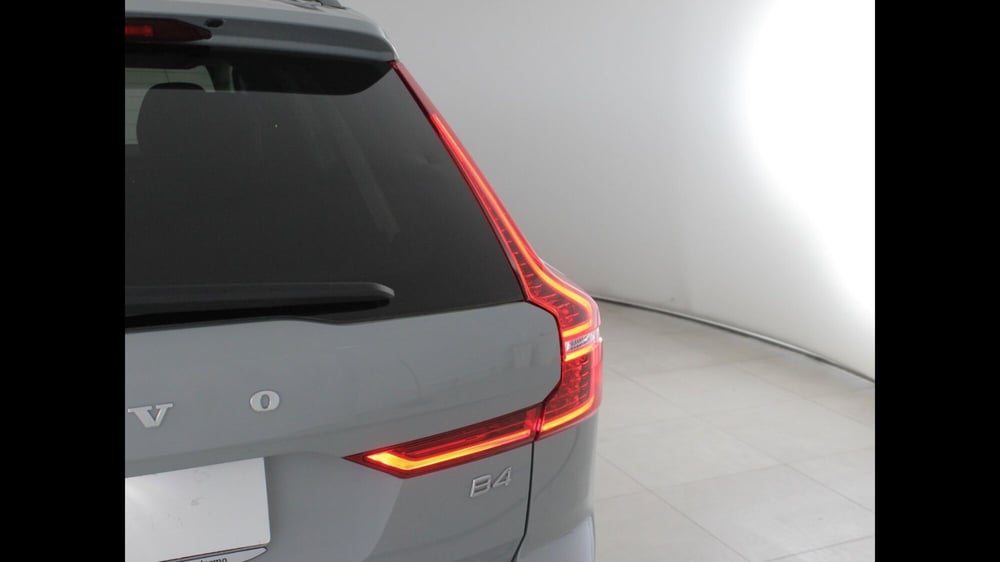 Volvo XC60 nuova a Palermo (15)