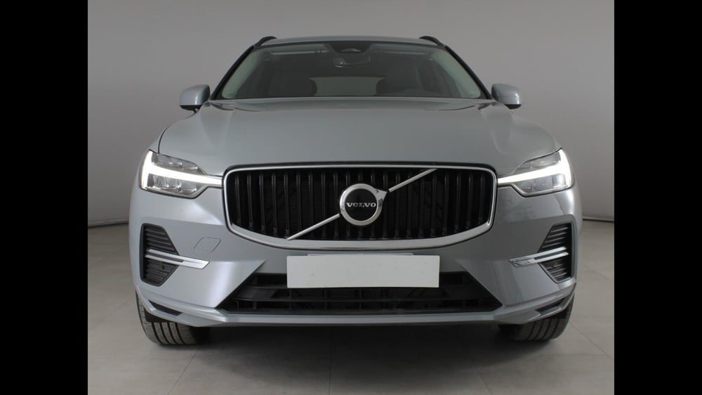 Volvo XC60 nuova a Palermo (4)