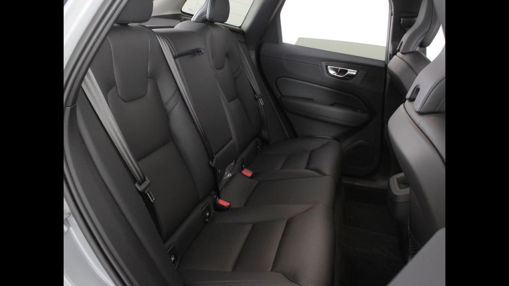 Volvo XC60 nuova a Palermo (5)