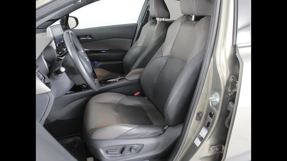 Toyota Toyota C-HR usata a Palermo (12)