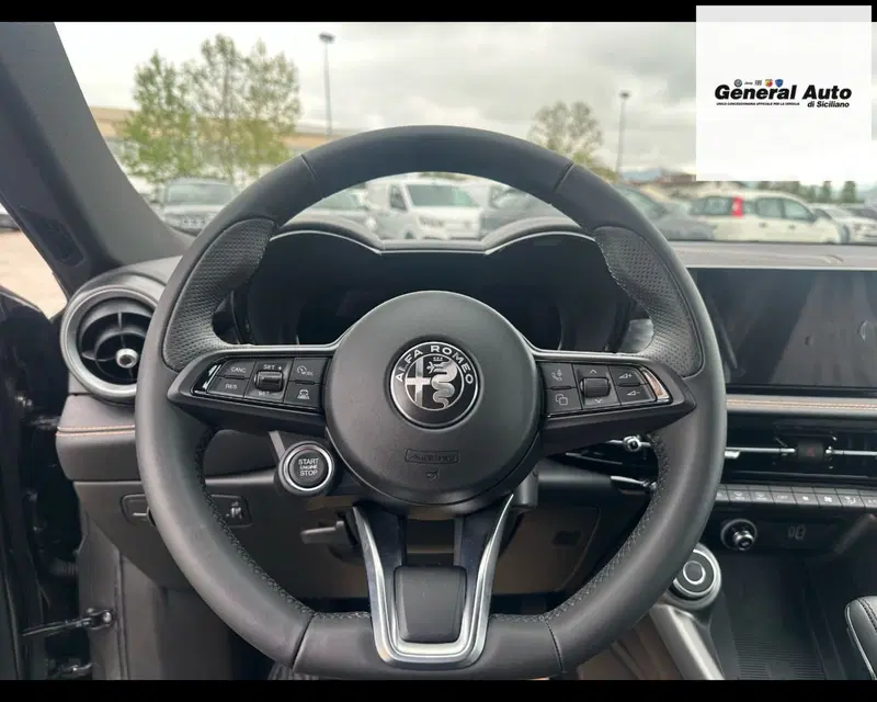 Alfa Romeo Tonale usata a Lucca (10)