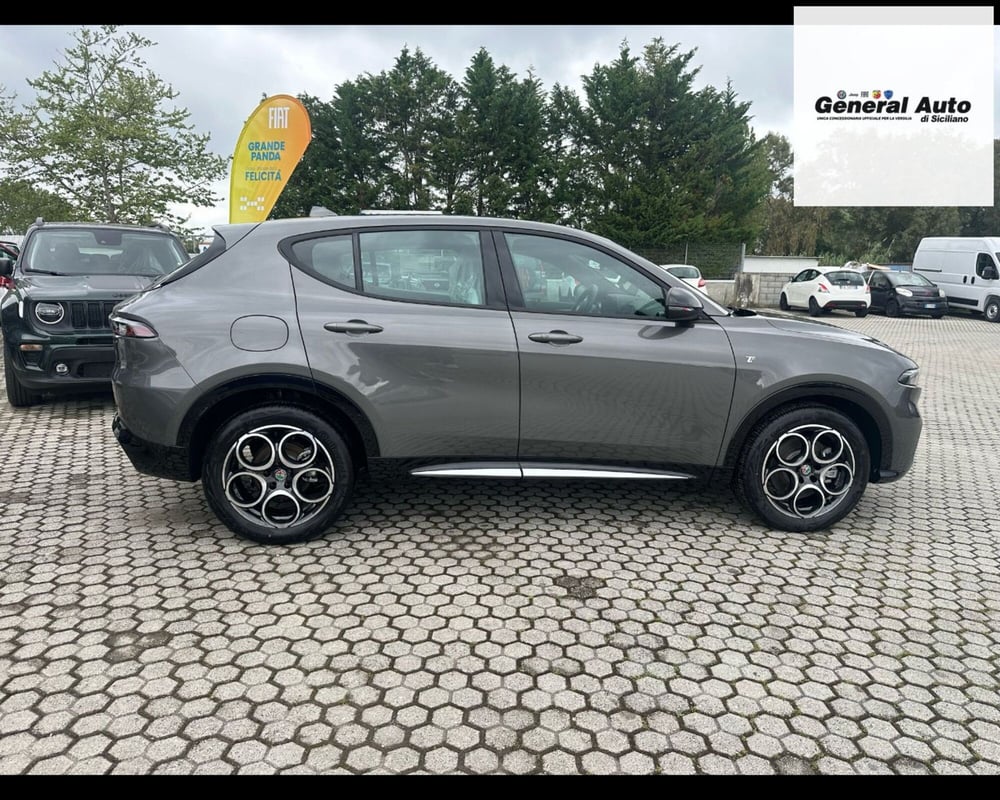 Alfa Romeo Tonale usata a Lucca (8)