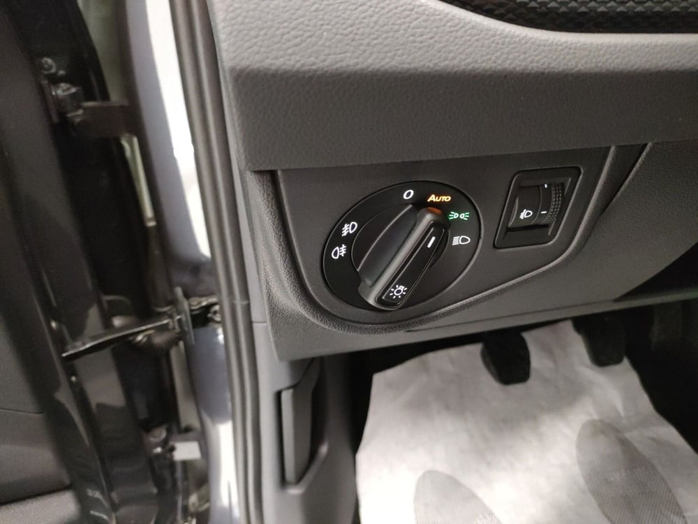 Volkswagen Taigo nuova a Bologna (10)