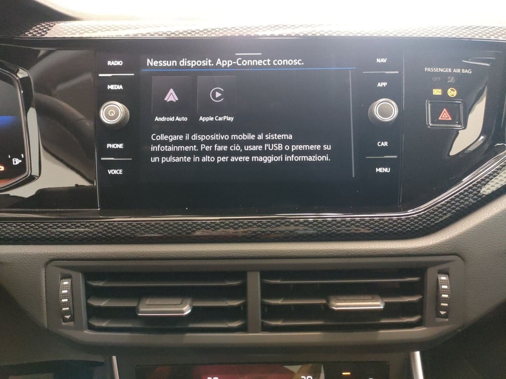 Volkswagen Taigo nuova a Bologna (14)