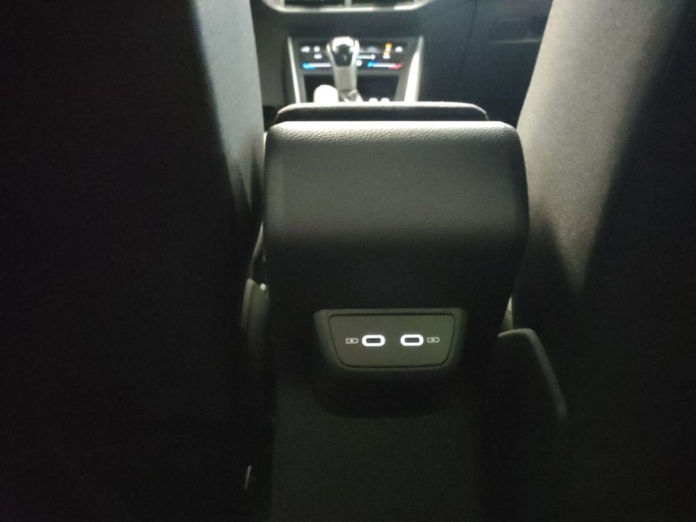 Volkswagen Taigo nuova a Bologna (17)