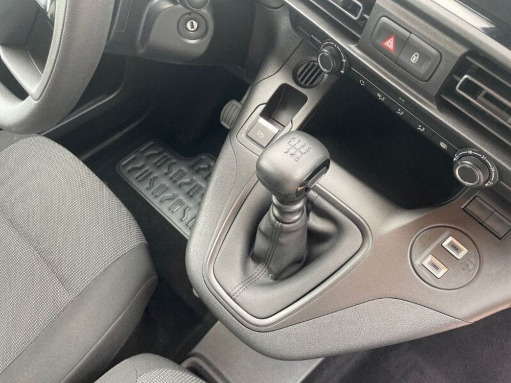 Opel Combo Furgone nuova a Lecco (11)
