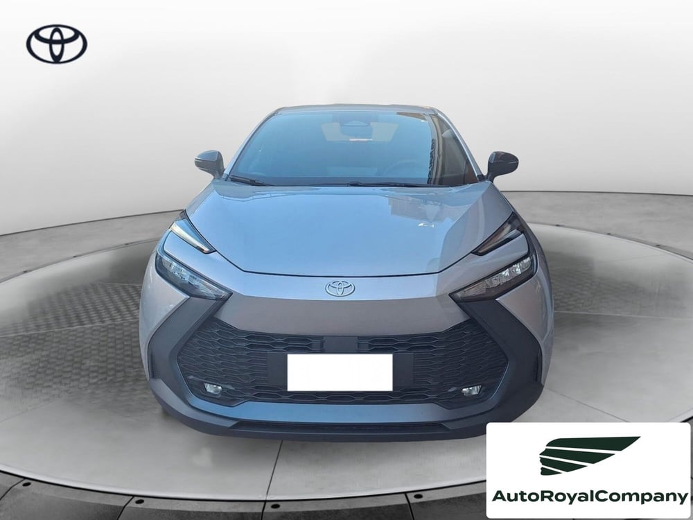 Toyota Toyota C-HR nuova a Roma (2)