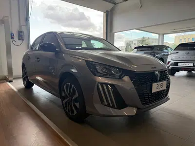 Peugeot 208 PureTech 100 Stop&amp;Start 5 porte GT nuova a Latina