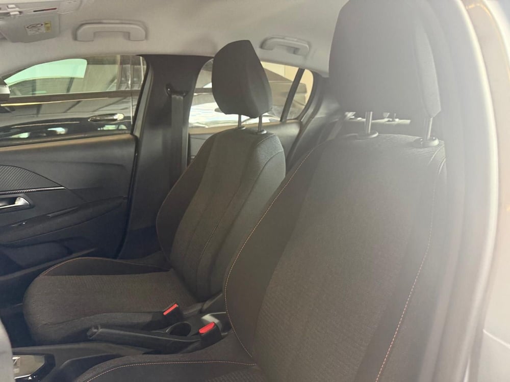 Peugeot 208 nuova a Latina (10)