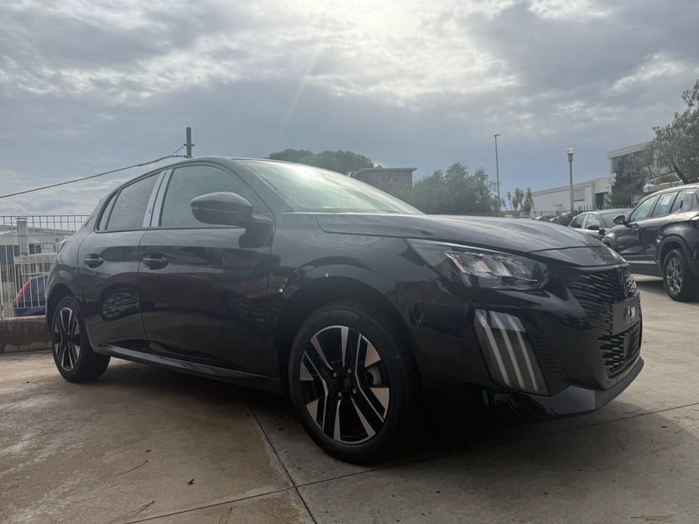 Peugeot 208 nuova a Latina (3)