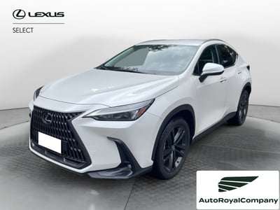 Lexus NX Plug-in 4WD Premium del 2024 usata a Roma
