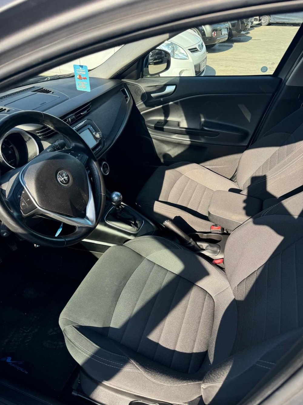 Alfa Romeo Giulietta usata a Caserta (11)