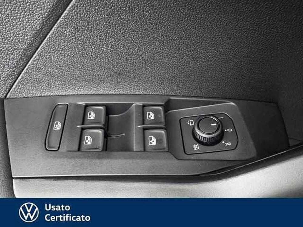 Volkswagen T-Cross nuova a Vicenza (11)