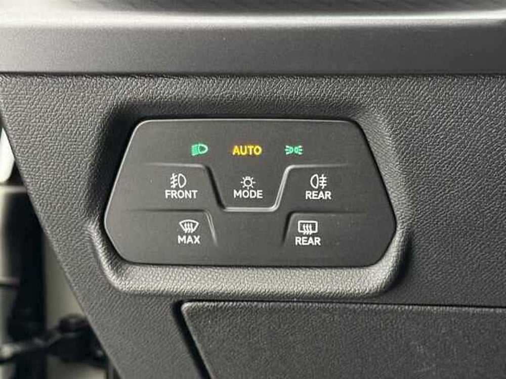 Cupra Leon nuova a Vicenza (12)