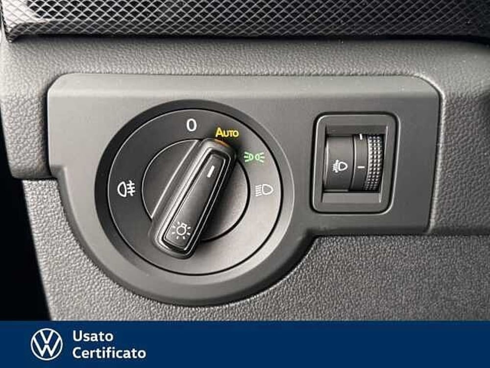 Volkswagen T-Cross nuova a Vicenza (12)