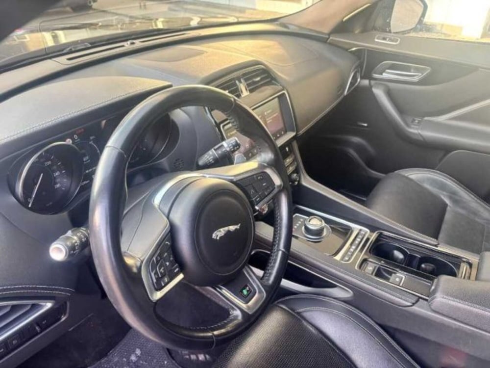 Jaguar F-Pace usata a Caltanissetta (10)