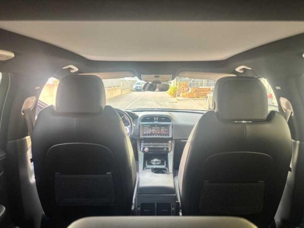 Jaguar F-Pace usata a Caltanissetta (15)