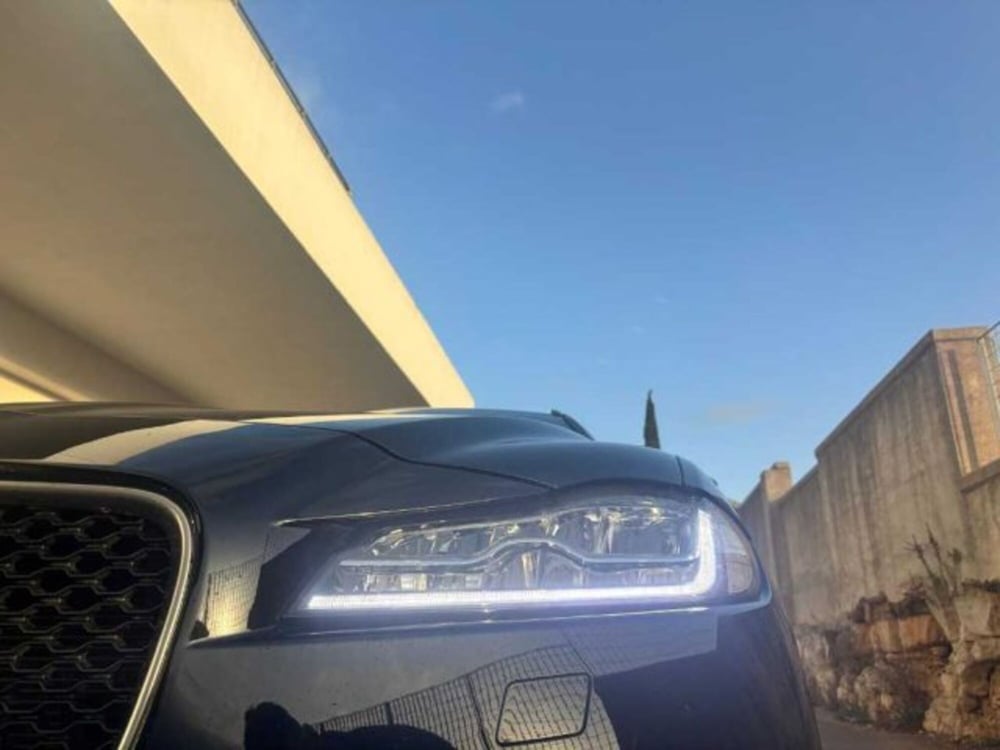 Jaguar F-Pace usata a Caltanissetta (9)