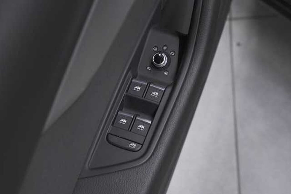 Audi A4 Avant usata a Como (16)