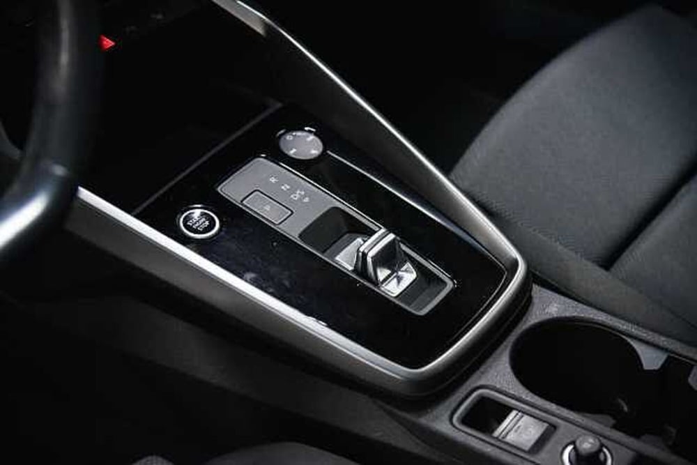 Audi A3 Sportback usata a Como (18)