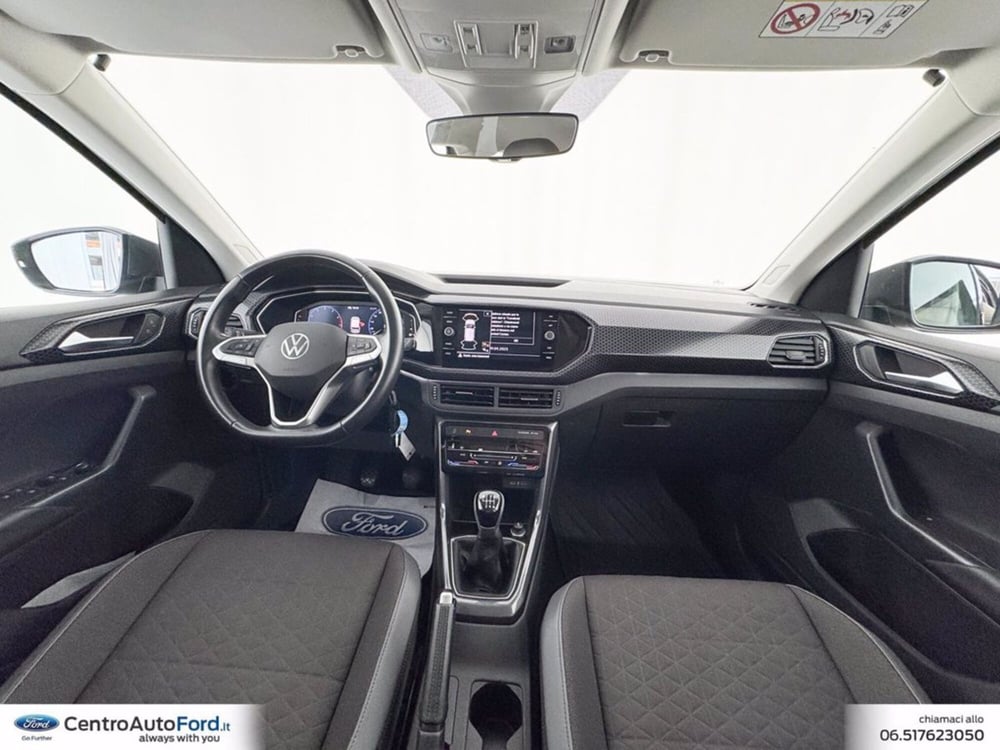 Volkswagen T-Cross usata a Roma (10)