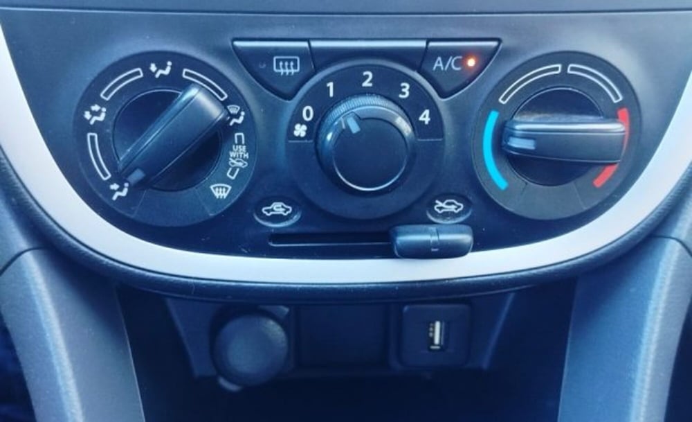 Suzuki Celerio usata a Oristano (15)