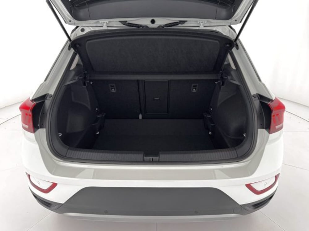 Volkswagen T-Roc nuova a Vicenza (10)