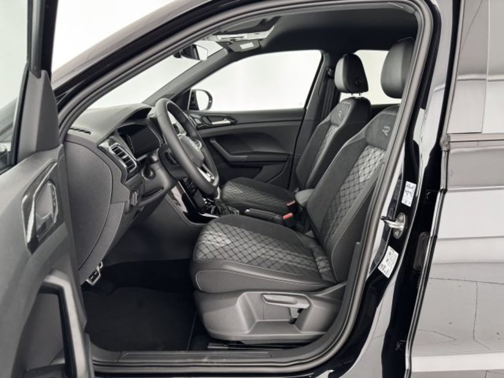 Volkswagen T-Cross nuova a Vicenza (8)