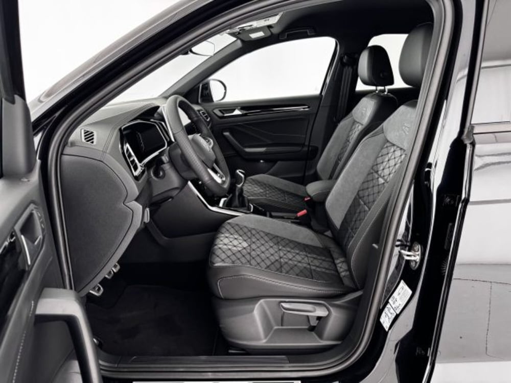 Volkswagen T-Roc nuova a Vicenza (8)