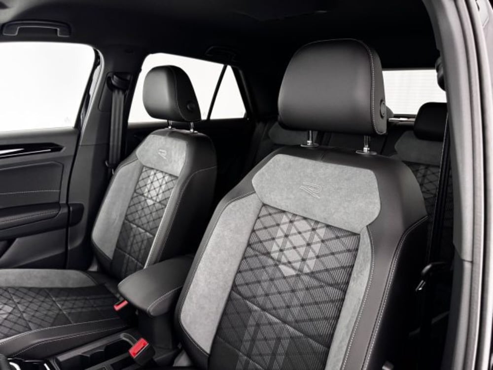 Volkswagen T-Roc nuova a Vicenza (9)