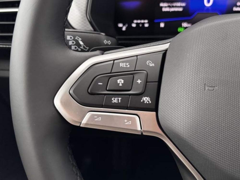 Volkswagen T-Cross nuova a Vicenza (18)