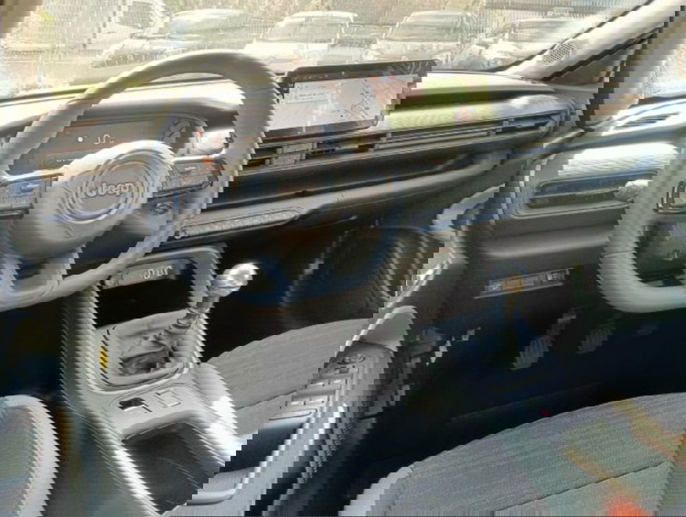 Jeep Avenger nuova a Brescia (6)