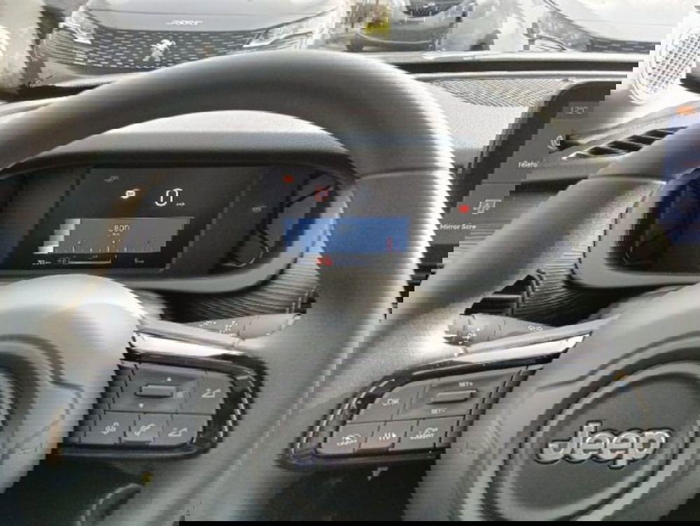 Jeep Avenger nuova a Brescia (7)