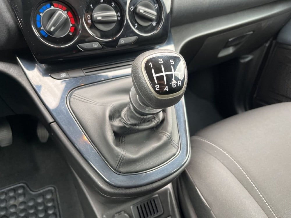 Lancia Ypsilon usata a Torino (15)