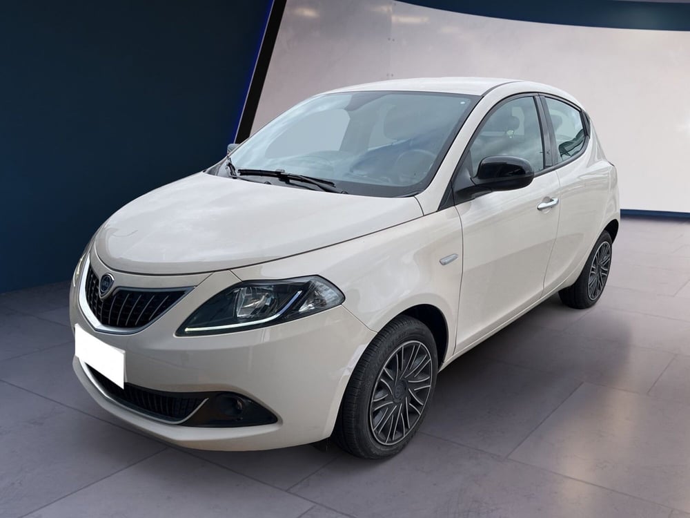 Lancia Ypsilon usata a Torino (2)