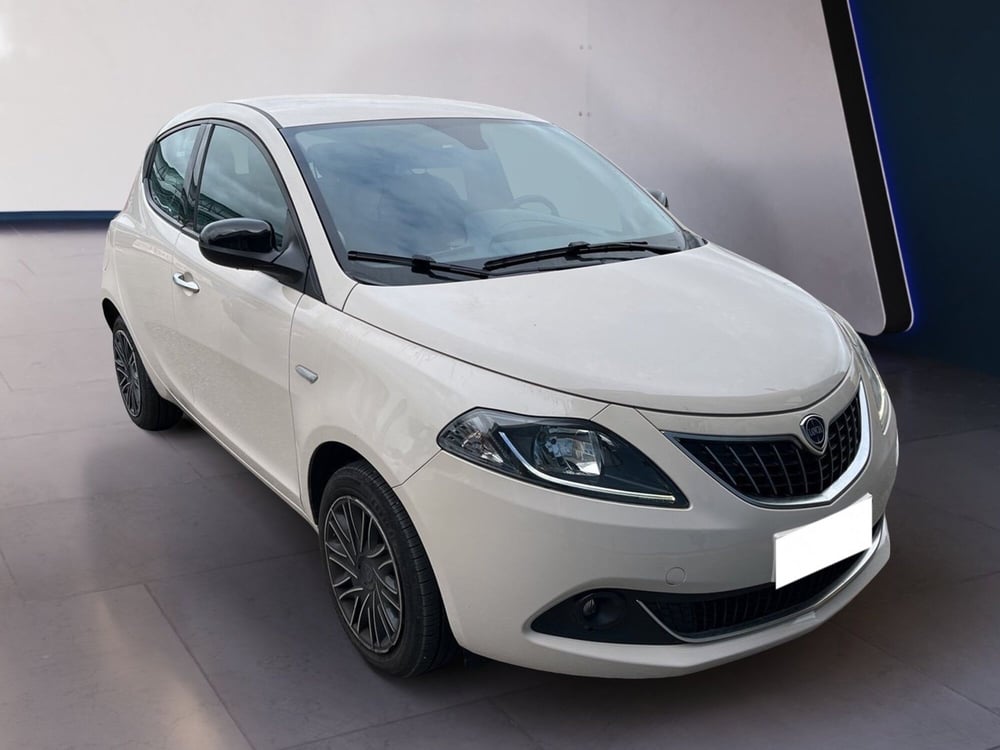 Lancia Ypsilon usata a Torino (3)