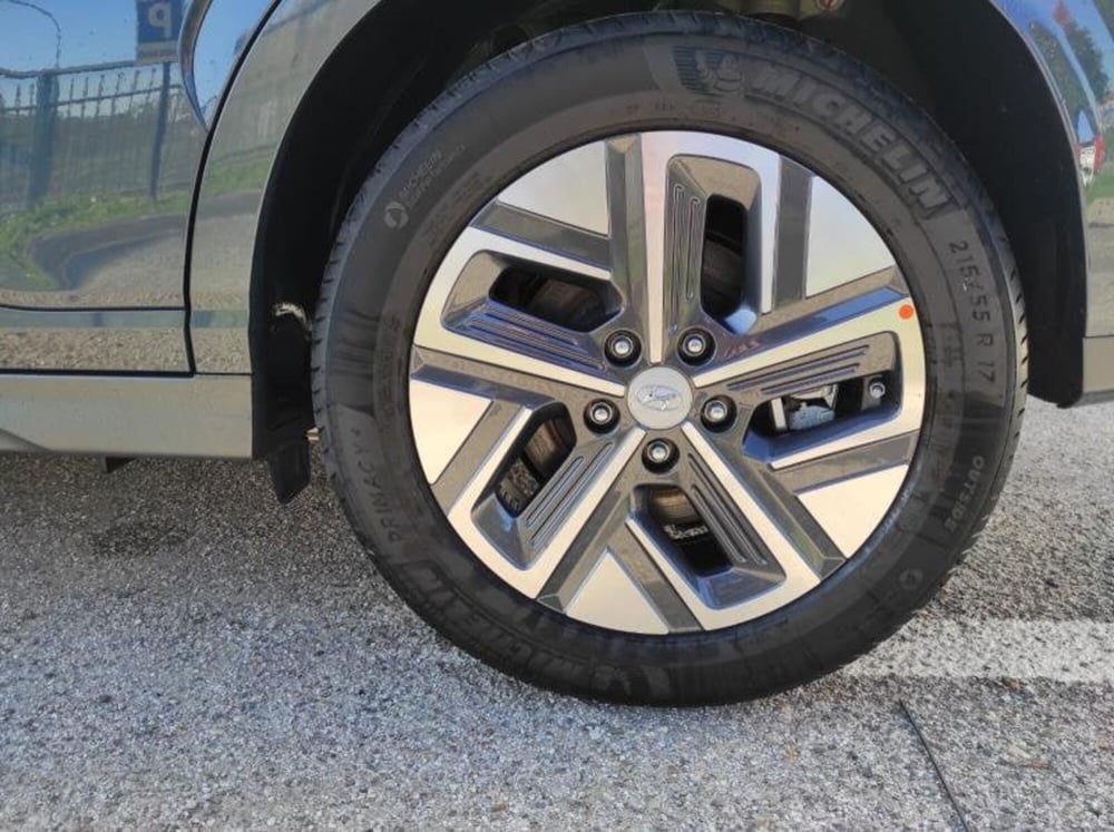 Hyundai Kona nuova a Perugia (6)