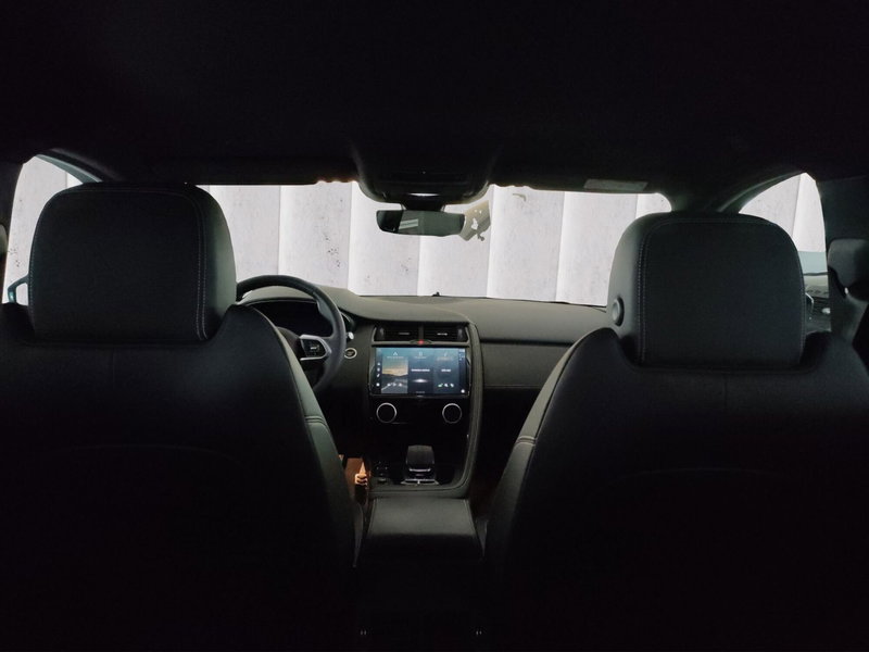 Jaguar E-Pace usata a Milano (4)