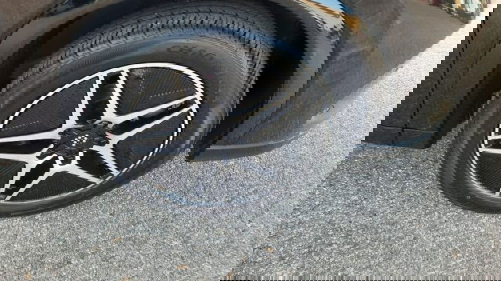 Dfsk E5  nuova a Bologna (4)