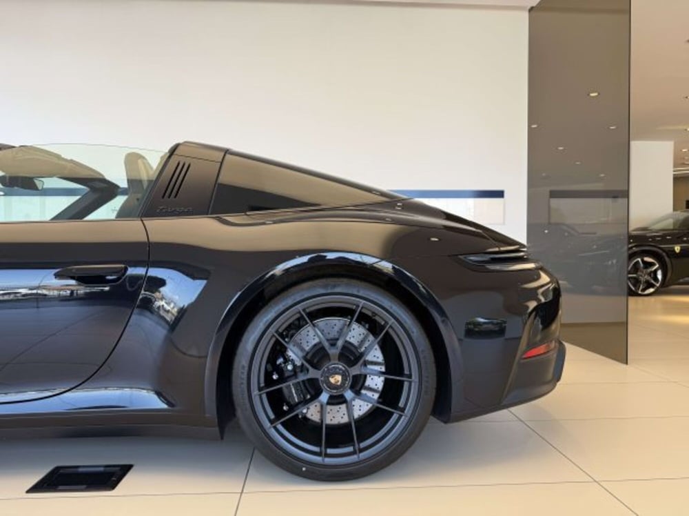 Porsche 911 Cabrio nuova a Torino (11)