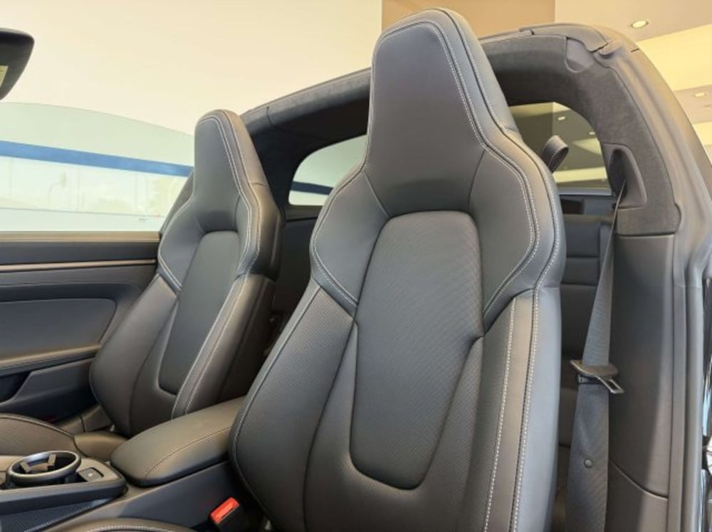 Porsche 911 Cabrio nuova a Torino (8)